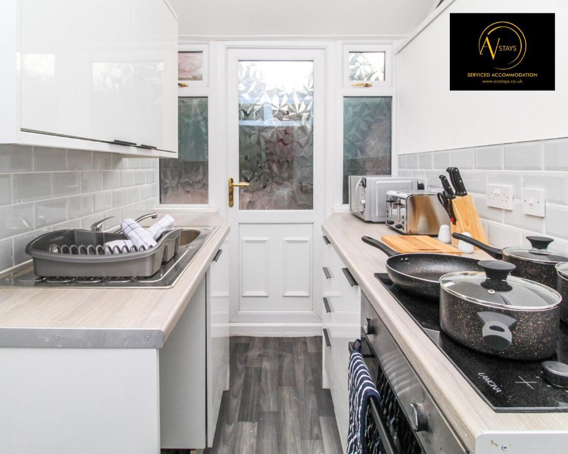 Modern House By Av Stays Short Lets & Serviced Accommodation St Helens St Helens (Merseyside) Exterior foto